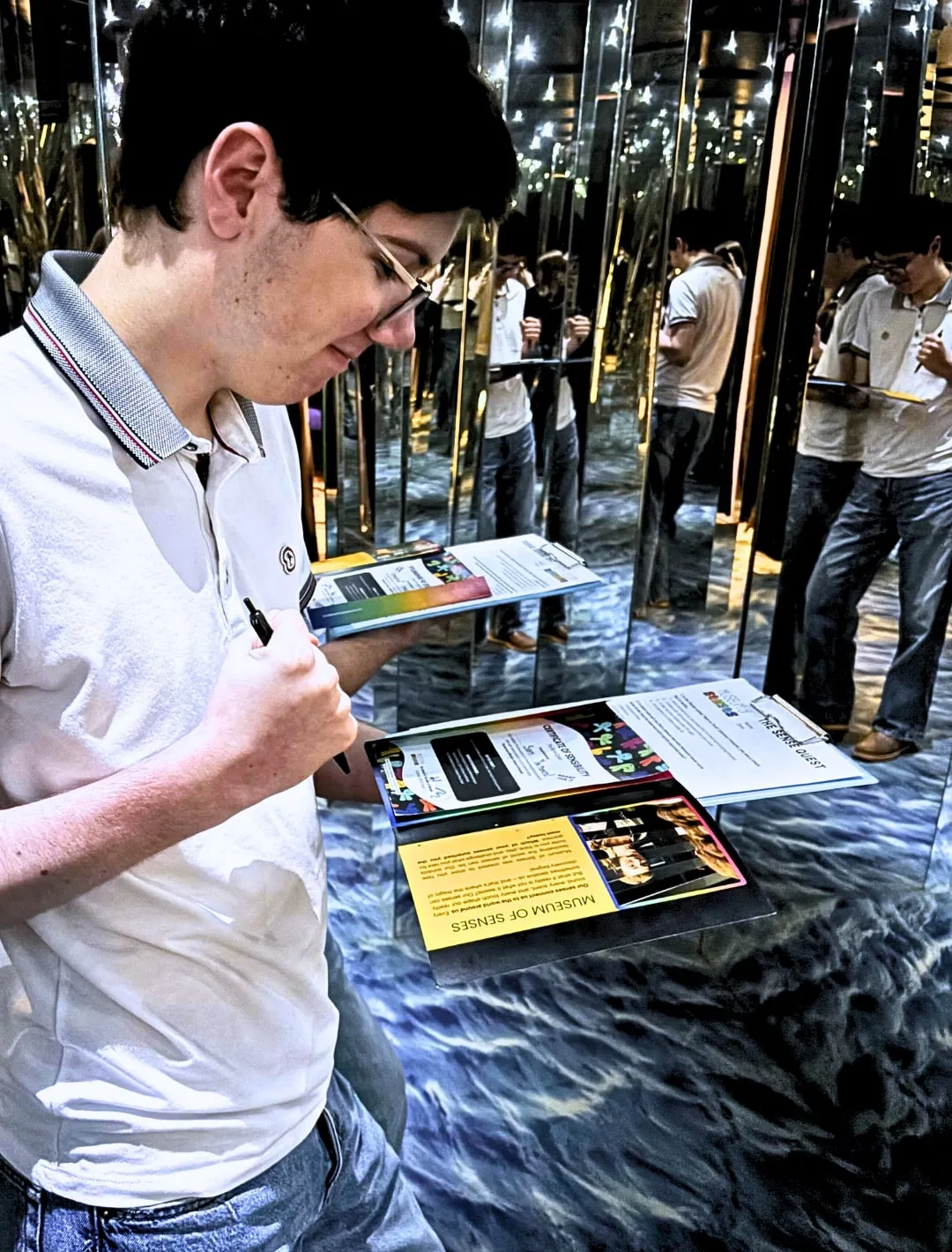 VR Kit experience - virtual reality adventure at Museum of Senses